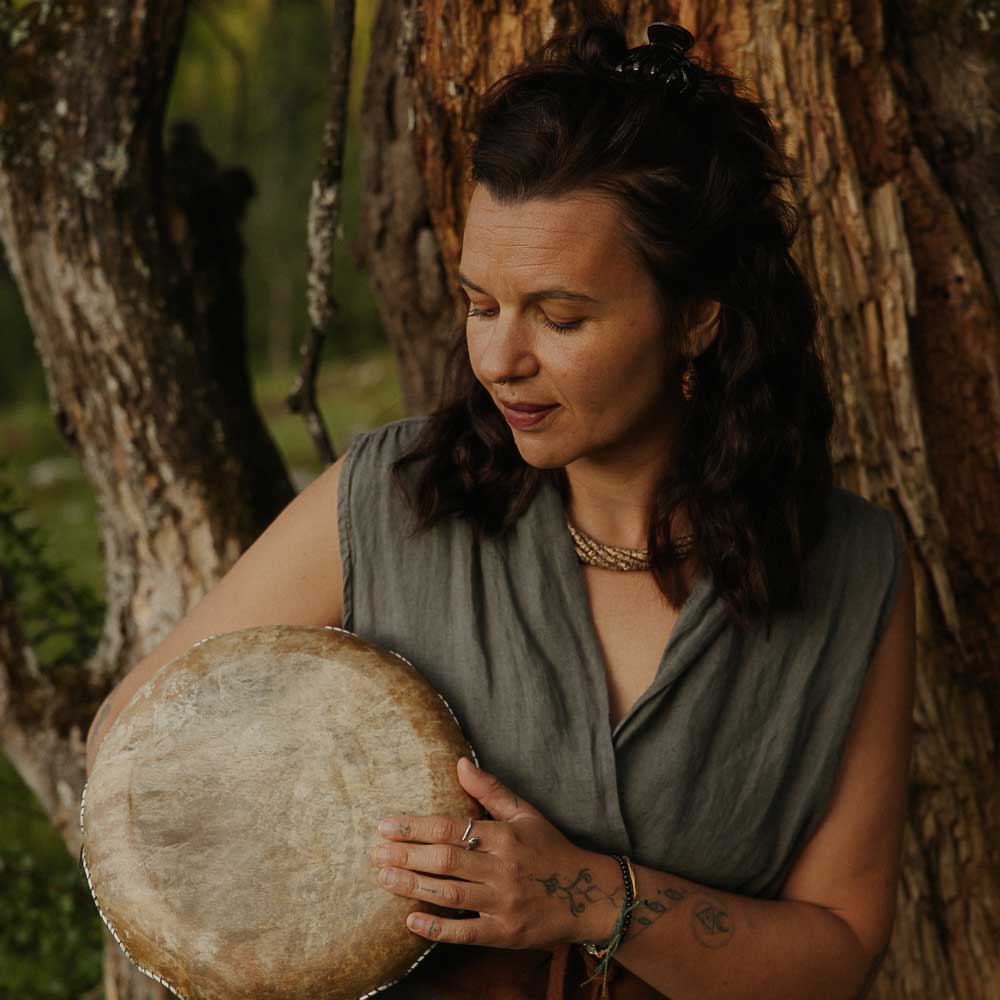 mara-holzner-katharina-posch-mit-trommel-2